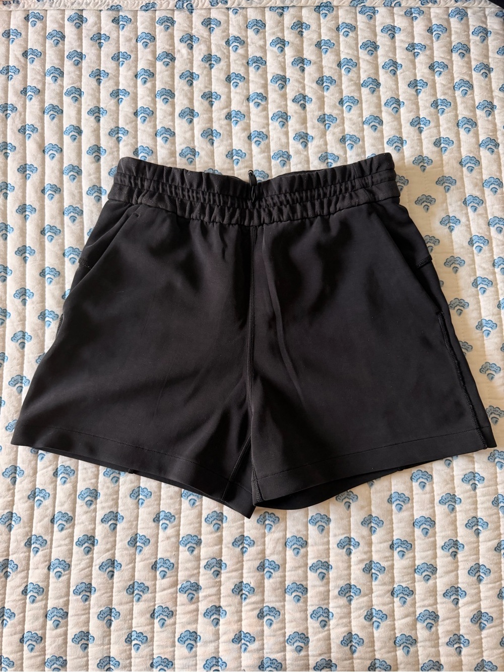 Lululemon Black High-Rise Athletic Shorts – Size 4